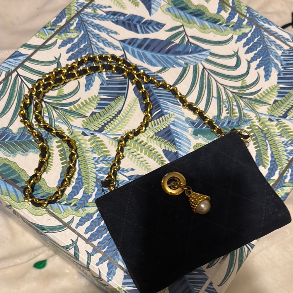 Elegant Black Chain Shoulder Bag